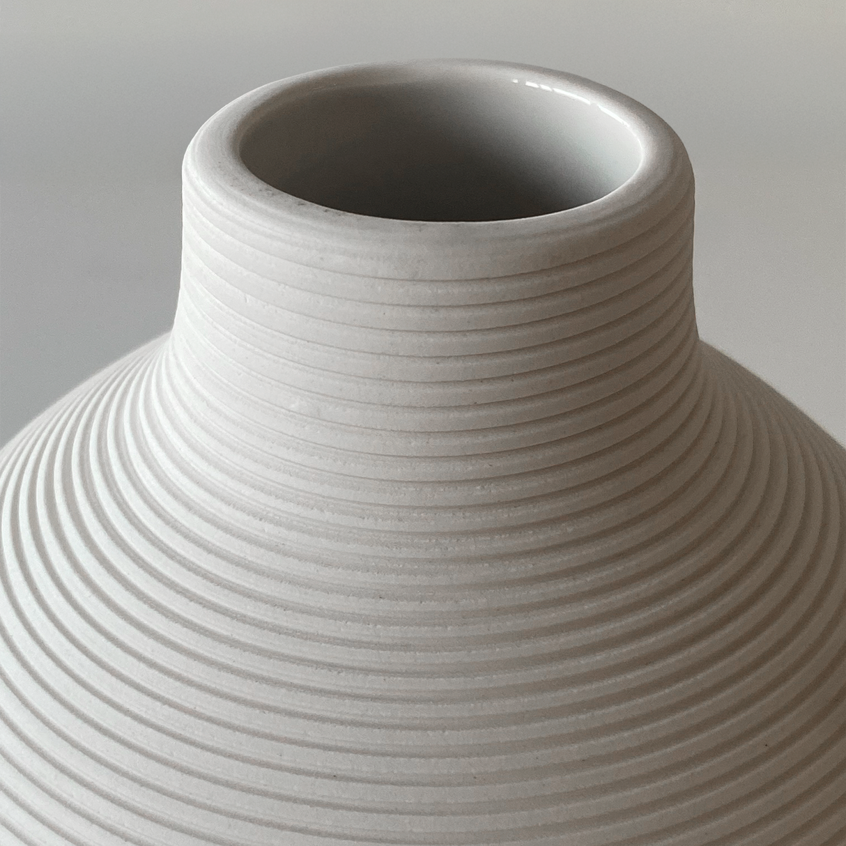 Florero de Cerámica Blanco Cuello Chico