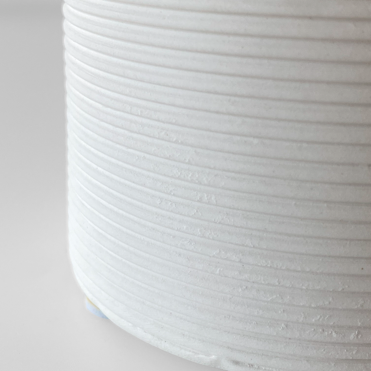 Jarrón Decorativo de Ceramica Curvo