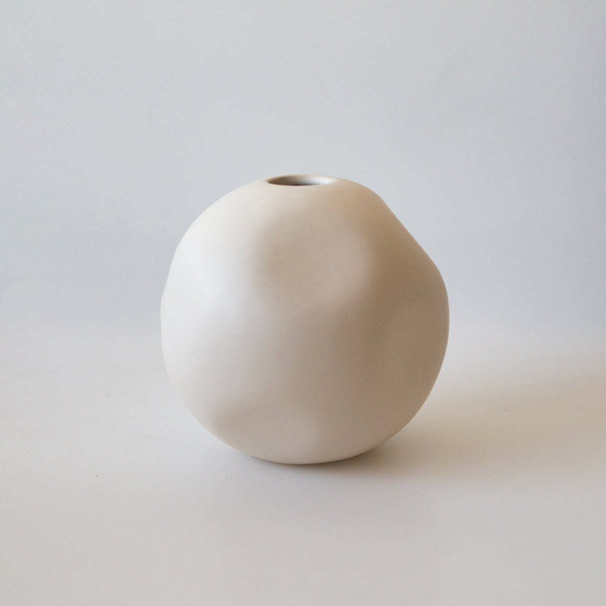 Jarrón de Cerámica Redondo Minimalista Kelida Porcelana