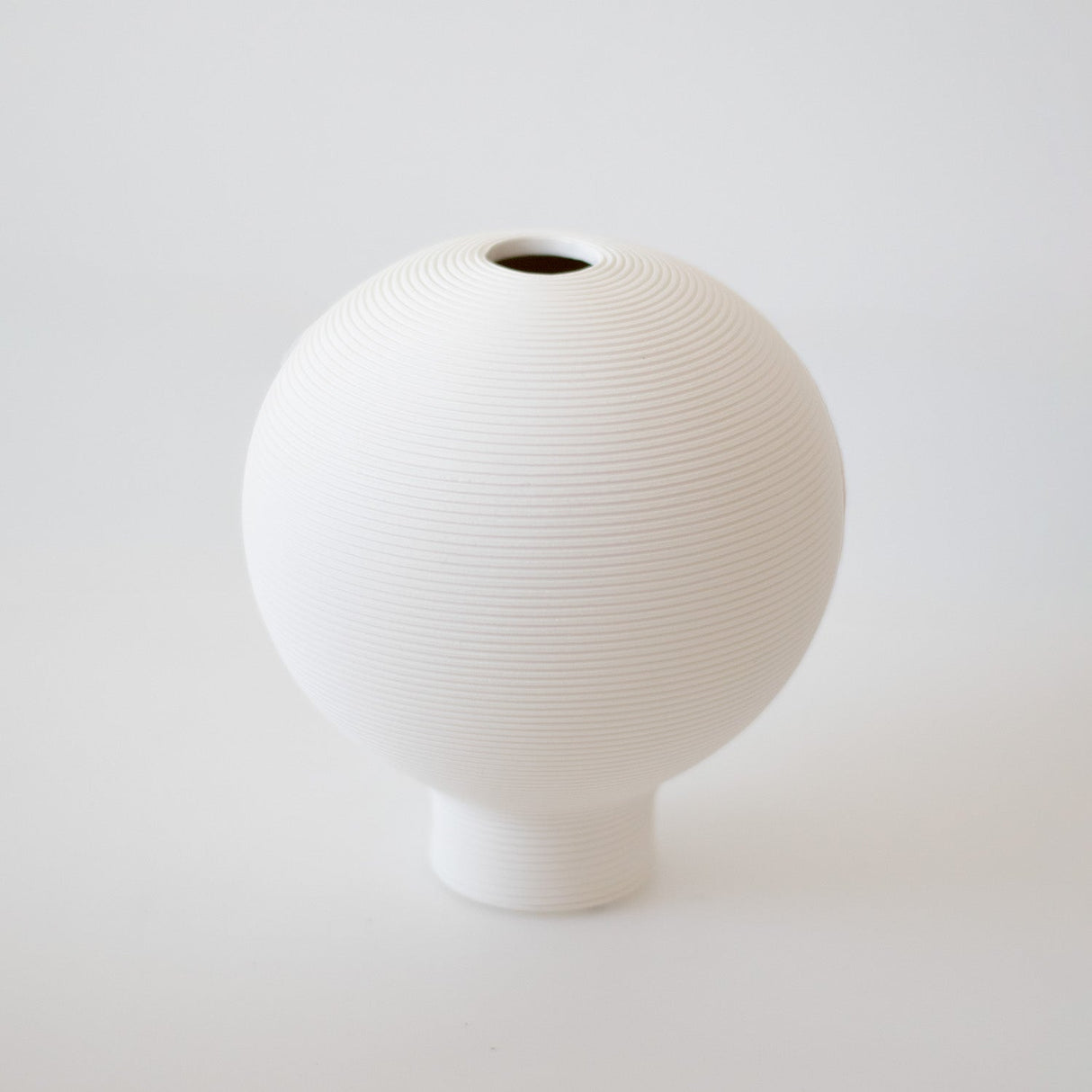 Jarrón Decorativo Bola Redonda Kelida Porcelana