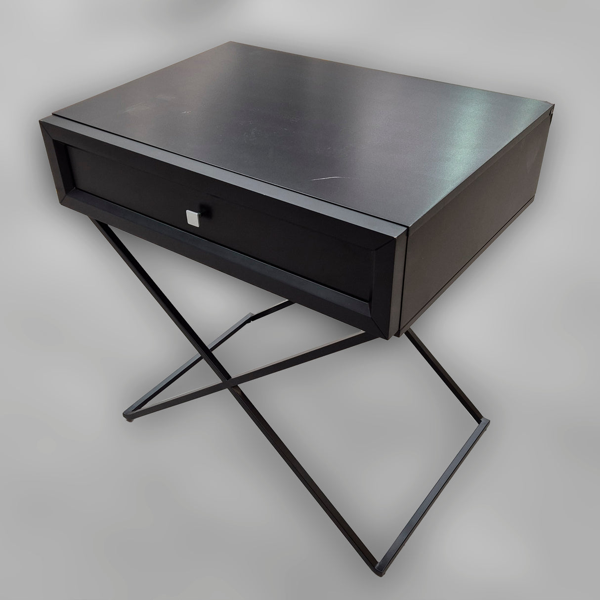 Velador Eva Negro Outlet S/CAMBIO NI DEVOLUCIÓN Re Decora