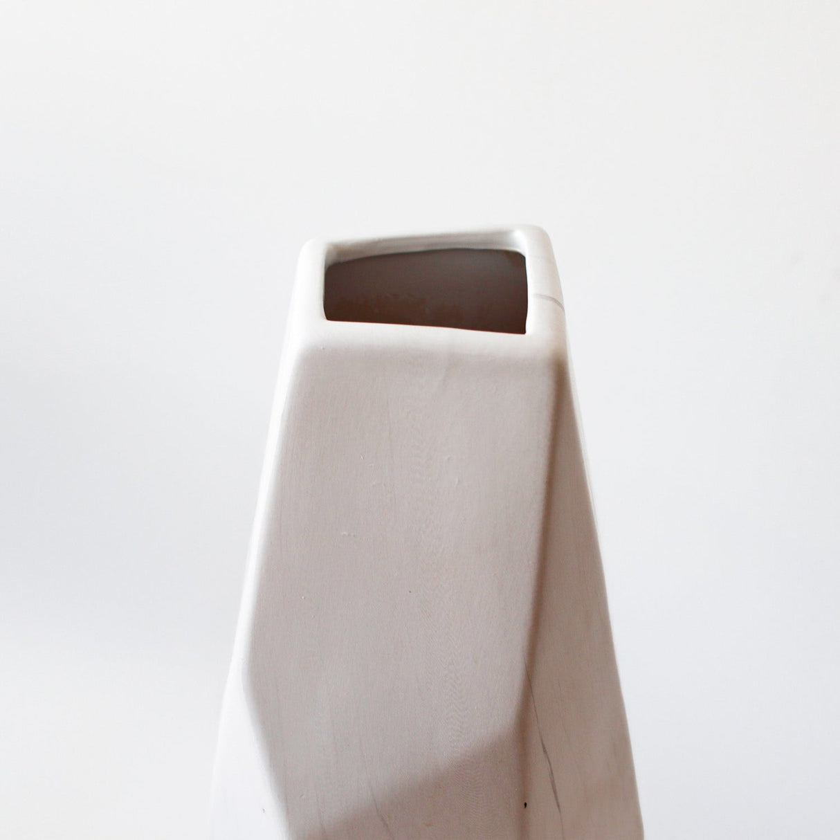 Jarrón Geométrico Grande Kelida Porcelana