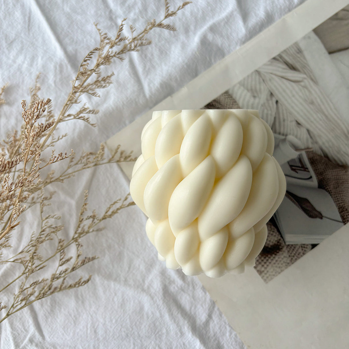 Vela de Cera Blanca Nudo Giratorio