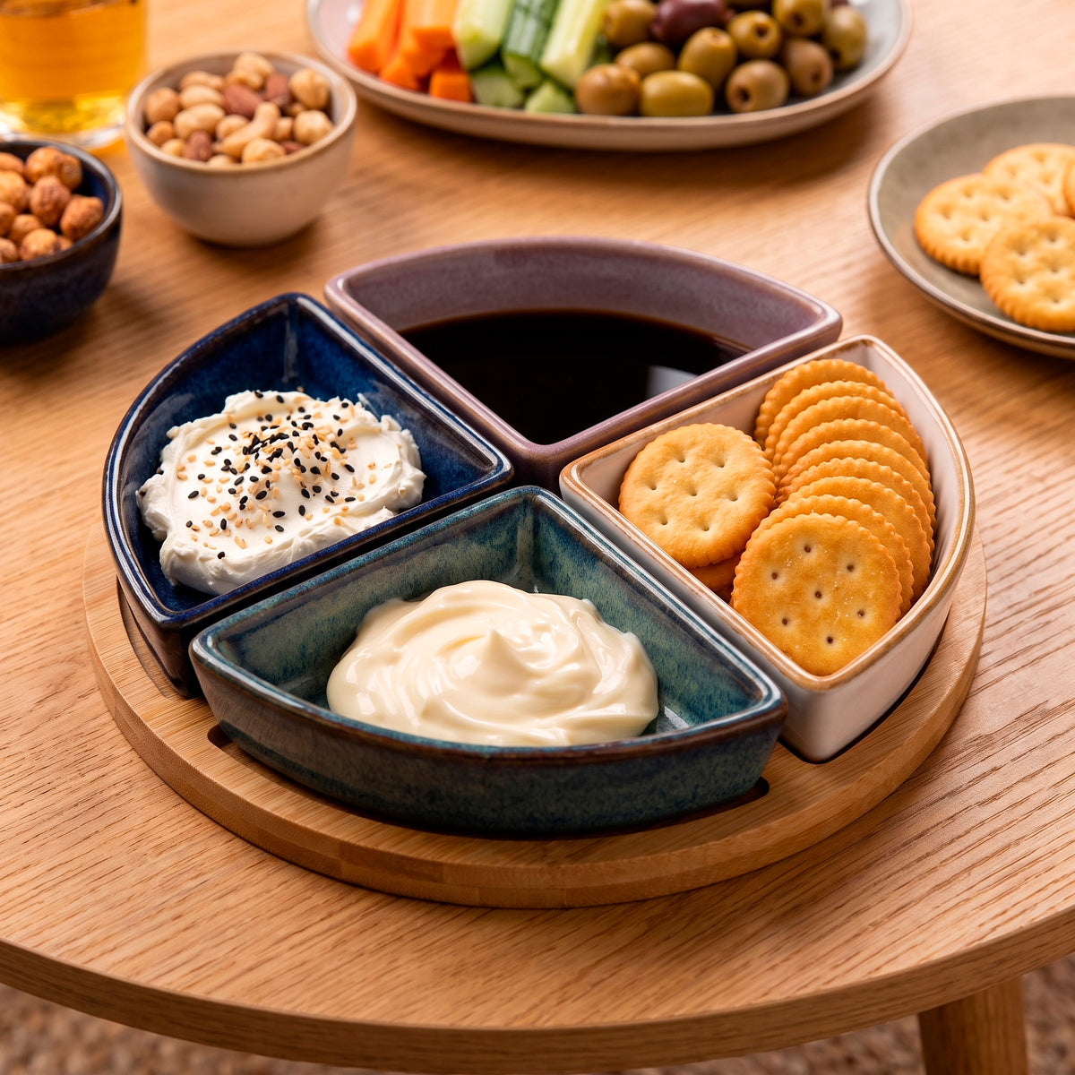 Set 4 bowls de cerámica triángulo + bandeja