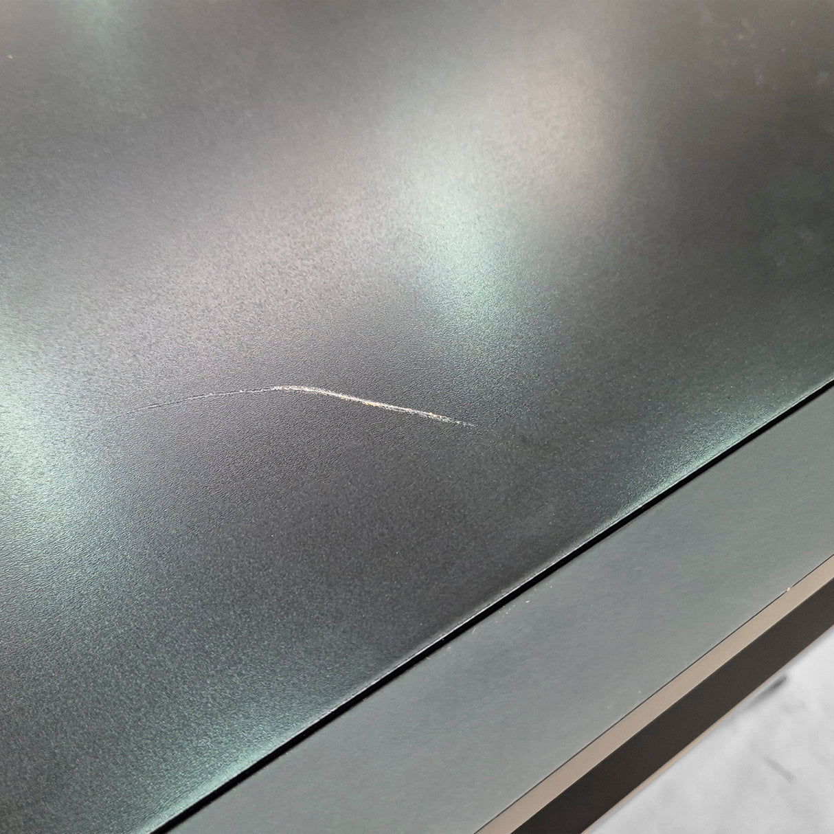 Velador Eva Negro Outlet S/CAMBIO NI DEVOLUCIÓN Re Decora