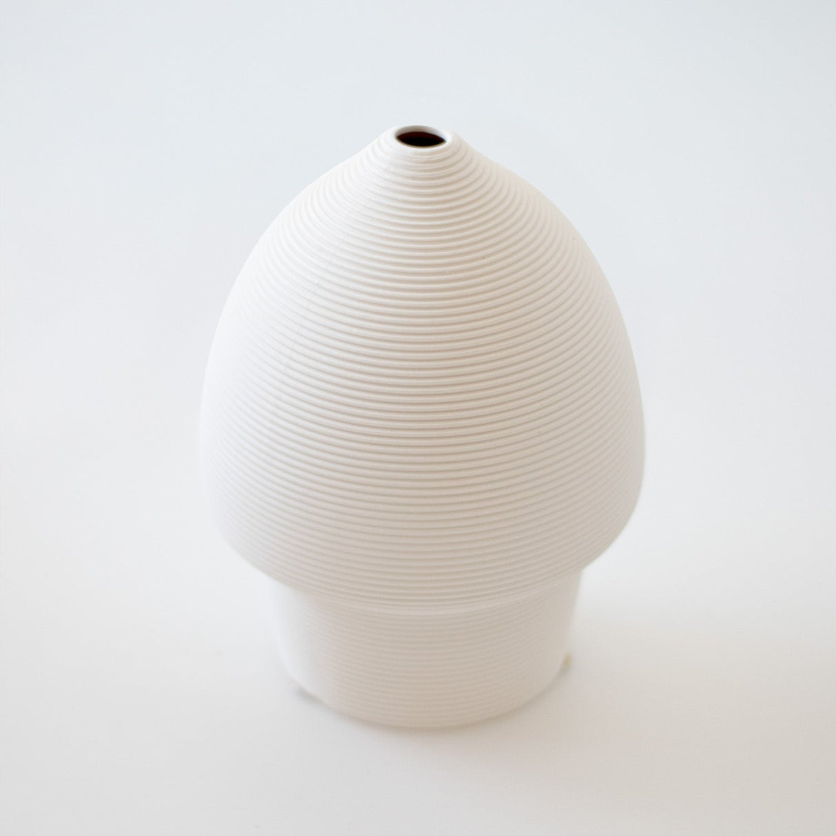 Jarrón Decorativo Circular Puntiagudo Moderno Kelida Porcelana