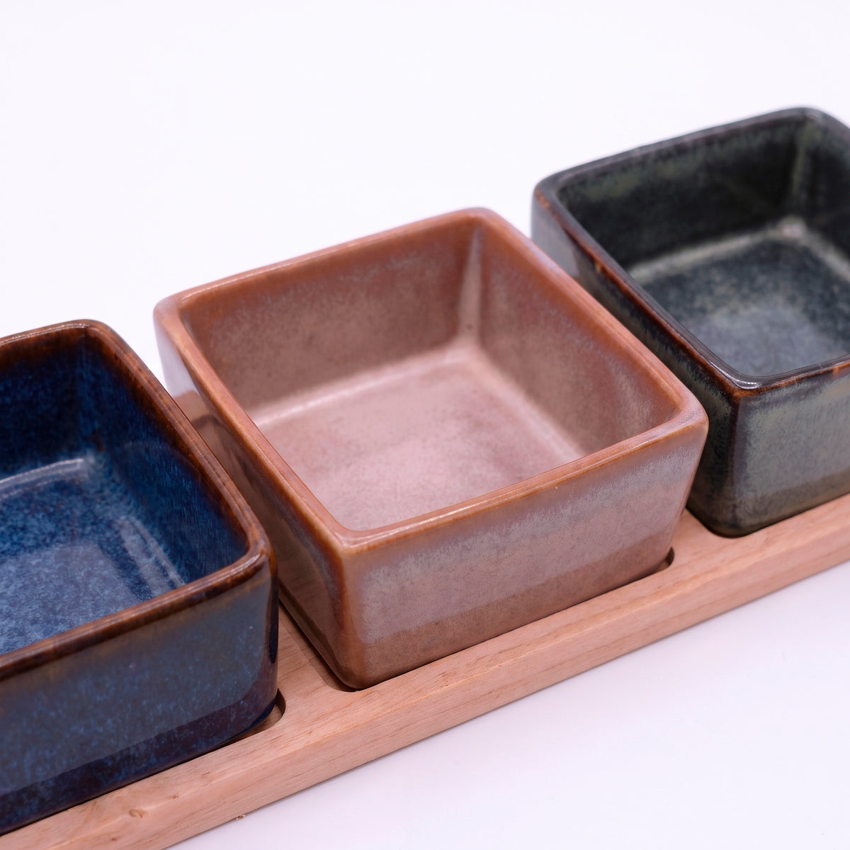 Set 3 bowls de cerámica cuadrados y bandeja