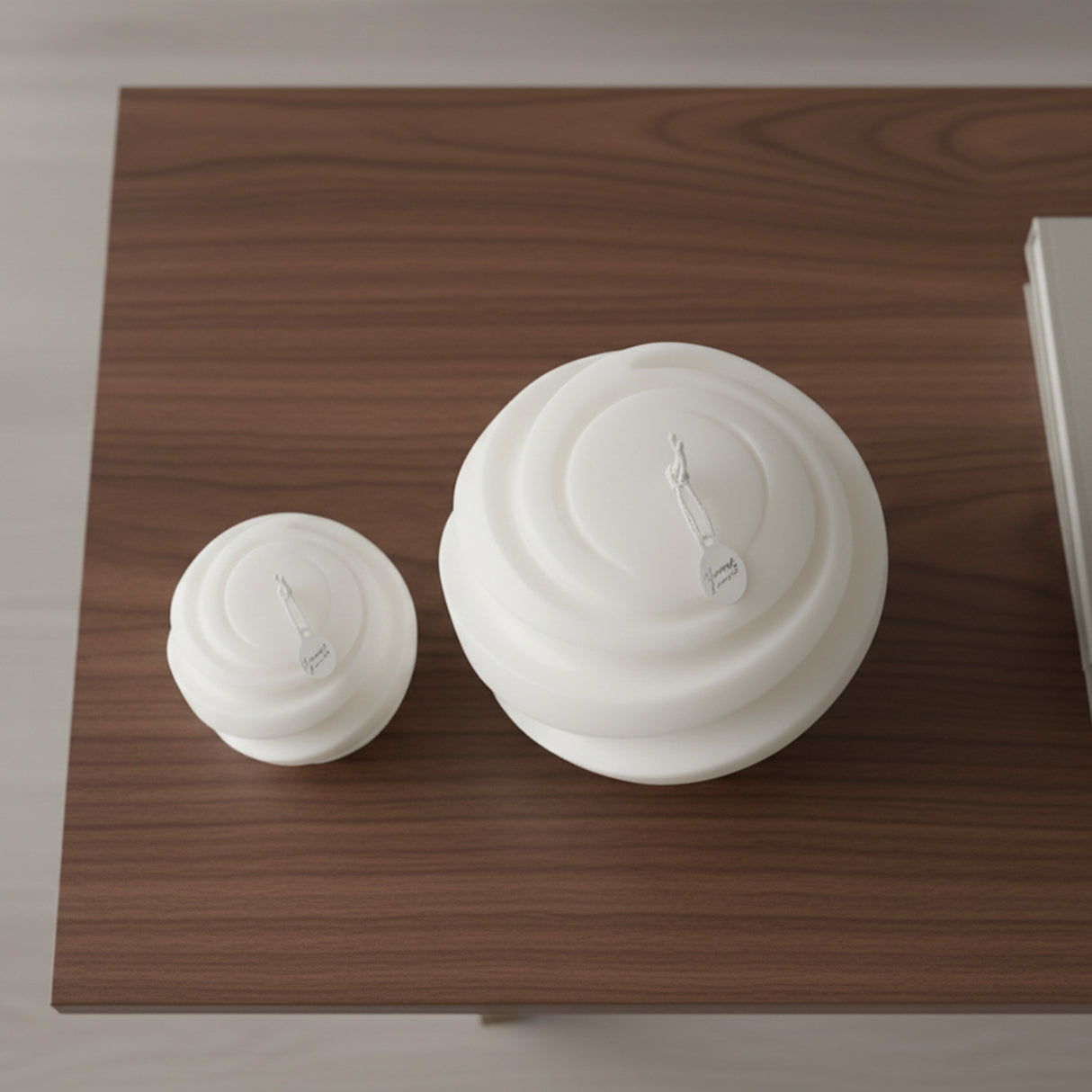 Vela de Cera Blanca Esfera Nórdica