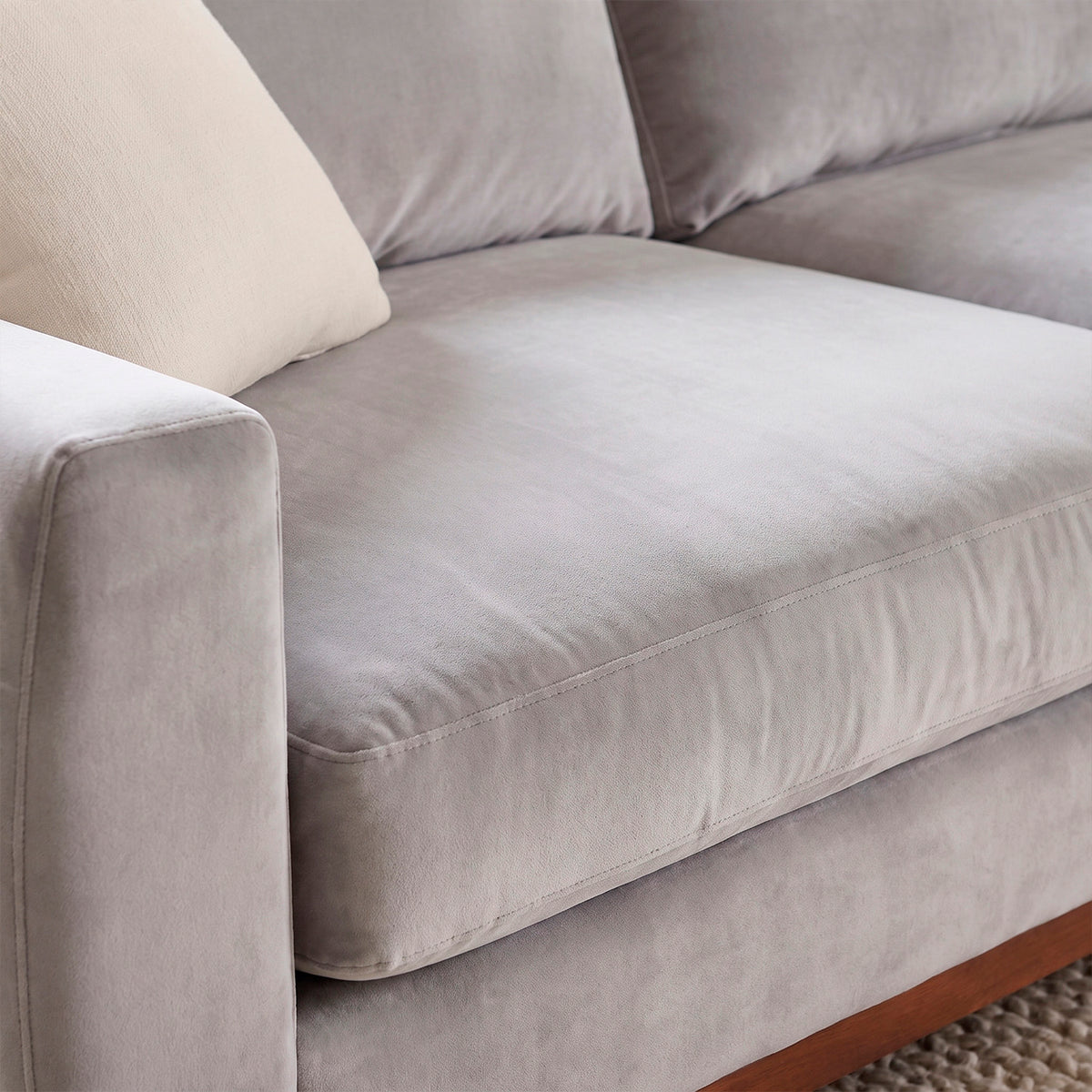 Sofá Seccional 3 Cuerpos Adesso con Chaise Longue Derecho Tela Gris Claro - 3.00m a Confección