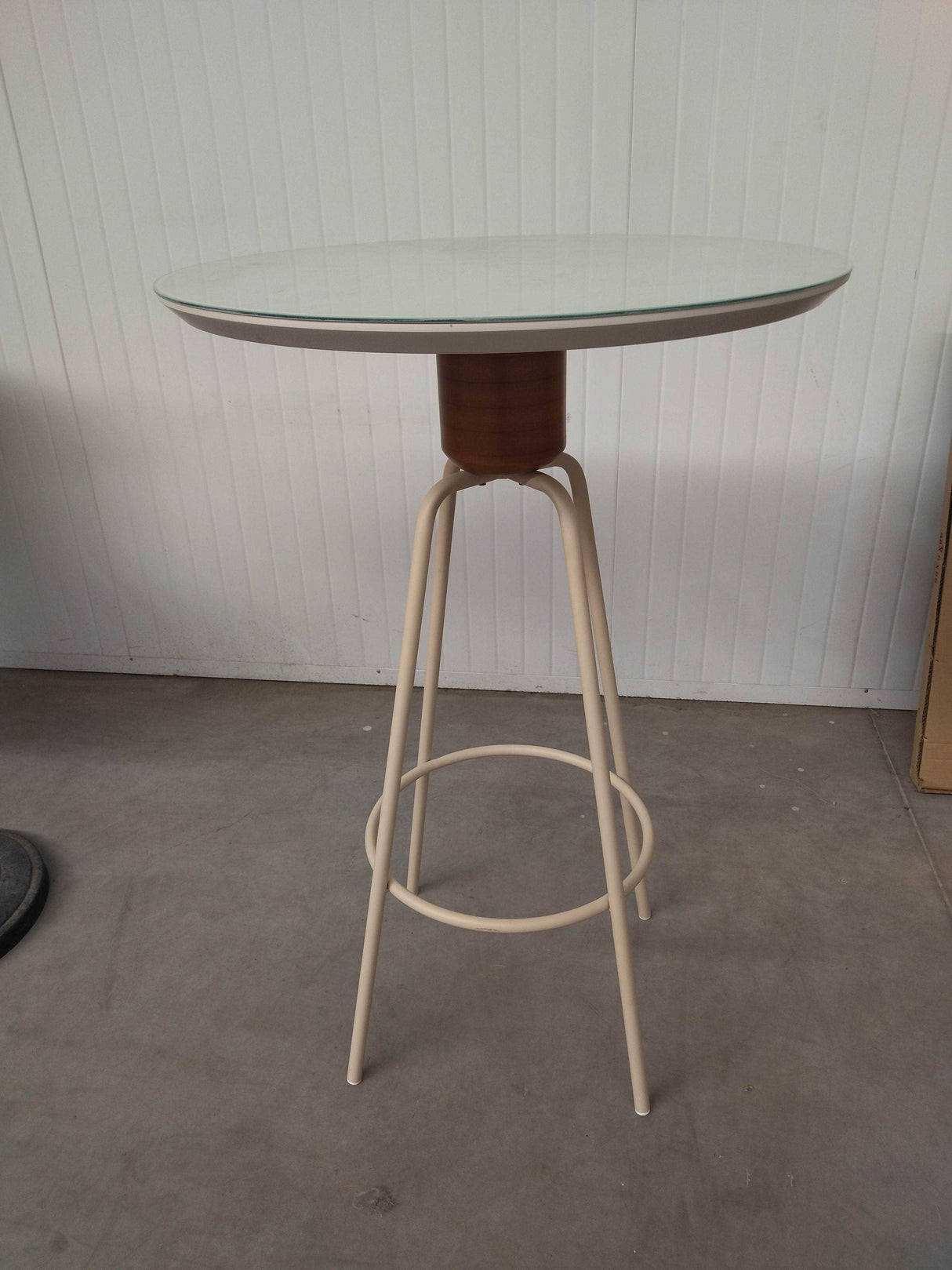 Mesa Comedor Bistro Taina Outlet S/ CAMBIO NI DEVOLUCIÓN