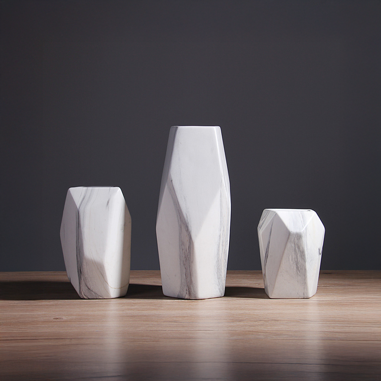 Jarrón Geométrico Mediano Kelida Porcelana