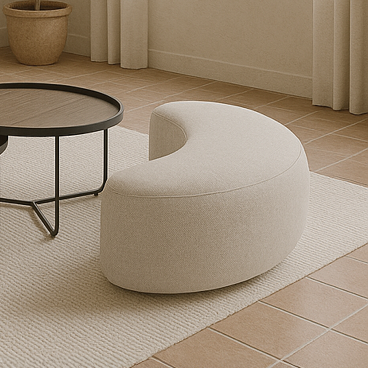 Poltrona con base giratoria Charlotte