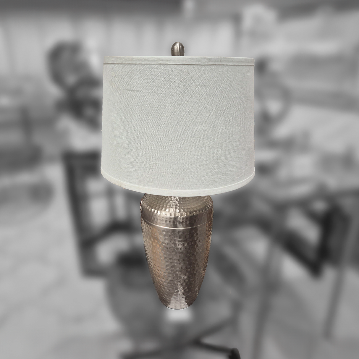 Lámpara Sobremesa Metal Outlet S/CAMBIO NI DEVOLUCIÓN Re Decora