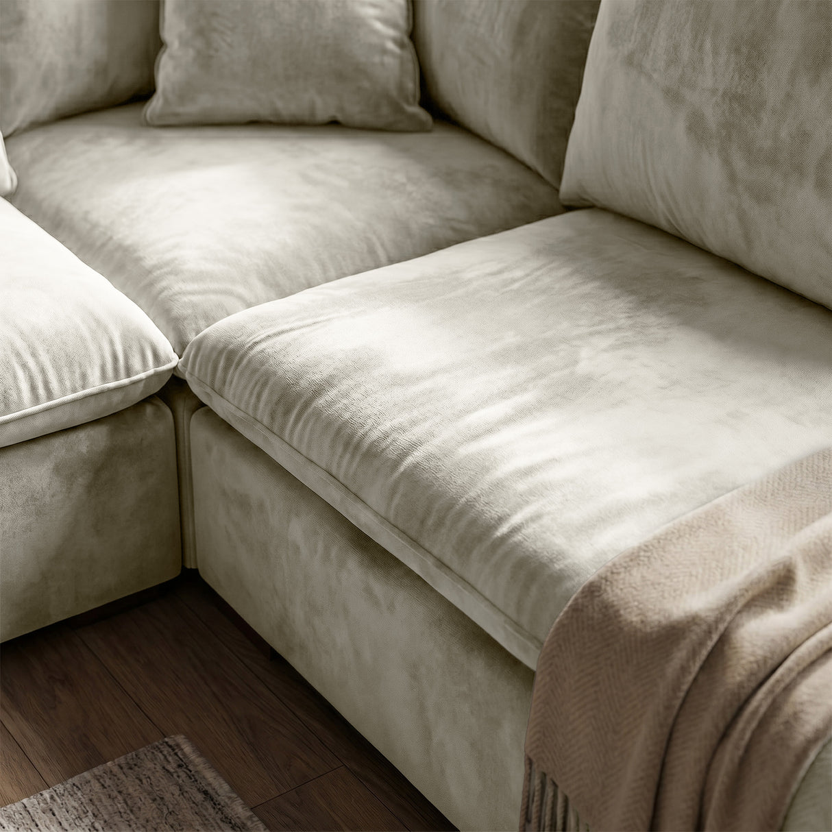 Sofá Seccional 3 Cuerpos Atualittá con Chaise Longue Derecho Tela Beige- 2.67 x 1.85m a Confección
