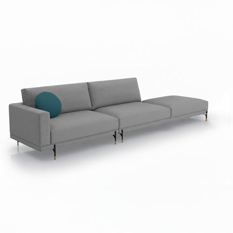 Sofá de terraza con pouf