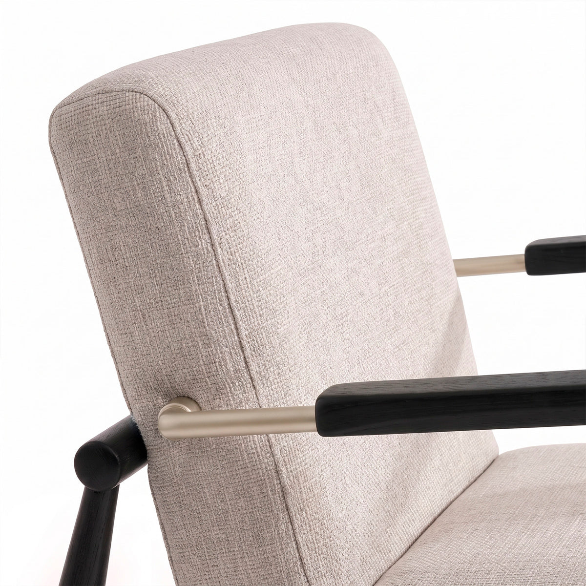 Poltrona Toquio BS705 / COR EBANO / METAL CHAMPAGNE STOCK
