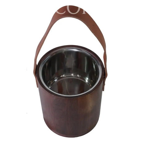 Hielera forrada en cuero