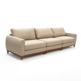 Sofá de tres cuerpos color beige con tapizado impermeable