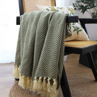 Manta Tejida Clásica con Flecos