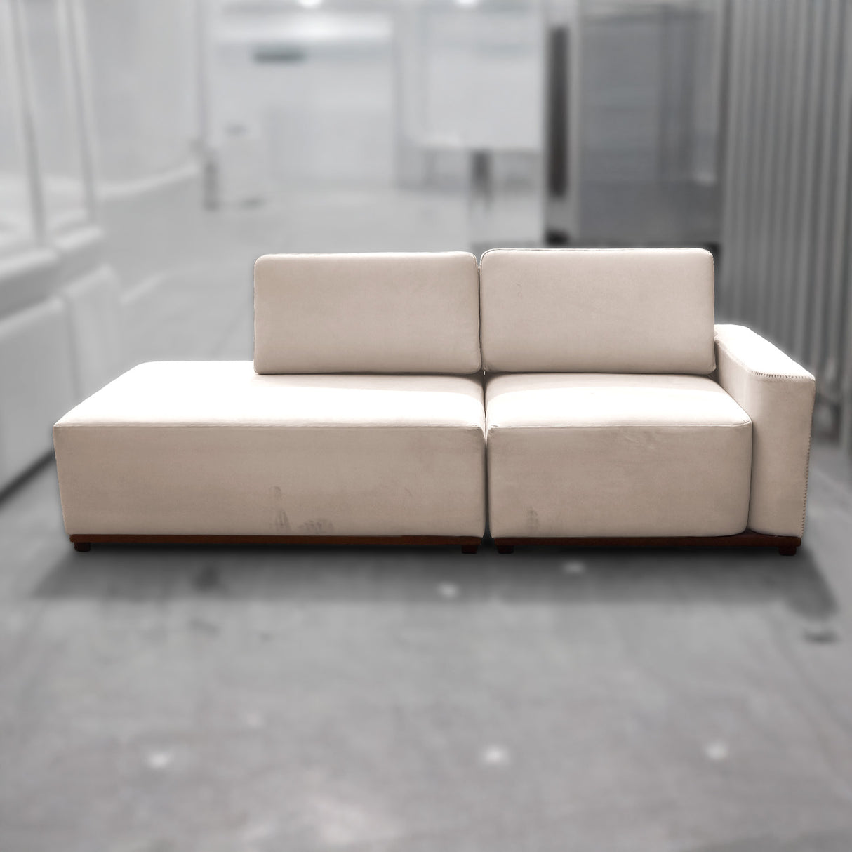 Sofá Piacenza con Pouf 2.32MT 2392 Outlet S/CAMBIO NI DEVOLUCIÓN