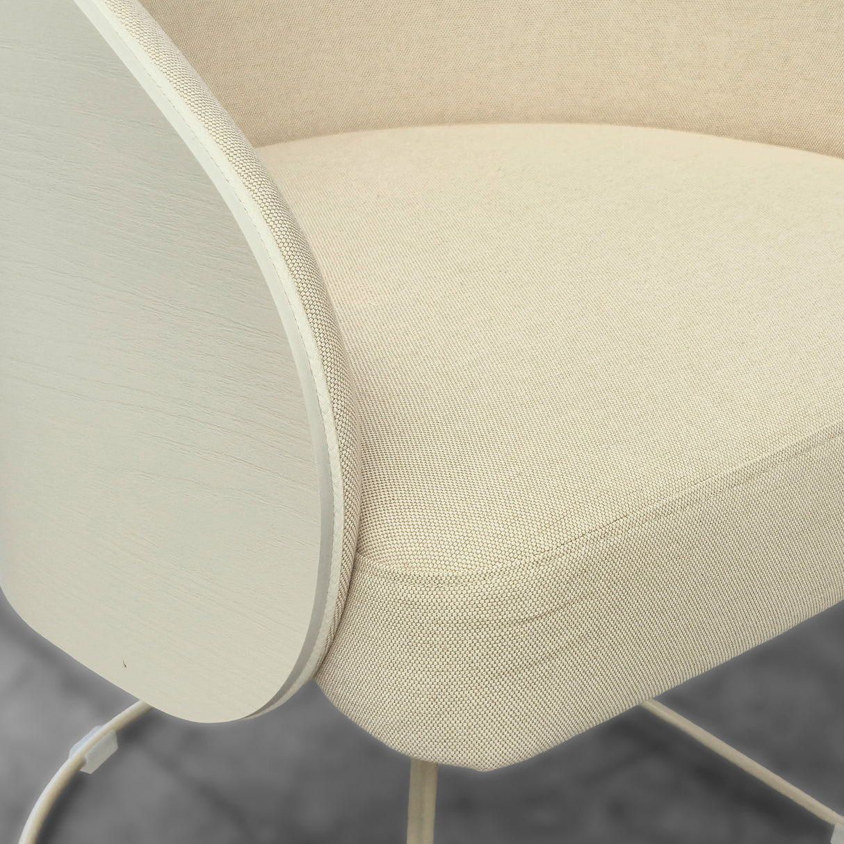 Poltrona Elisa DO. OF. LC.Linho Mescla 527 Stock