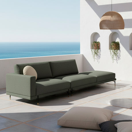 Sofá de terraza con pouf