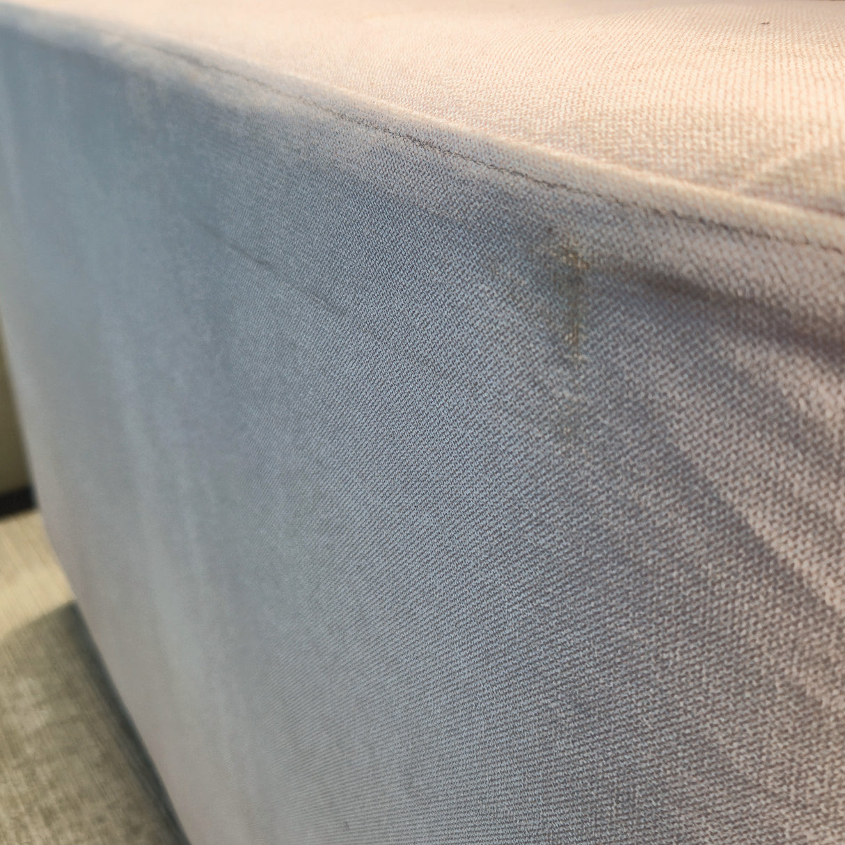 Sofá Piacenza con Pouf 2.32MT 2392 Outlet S/CAMBIO NI DEVOLUCIÓN