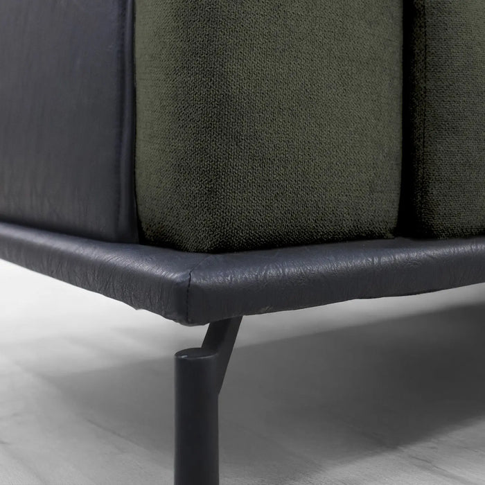 Sofá de tres cuerpos
Sofá con chaise longue
Sofá chaise a la derecha
Sofá estático
Sofá color verde musgo
Sofá con estructura de madera
Estructura de madera de eucalipto
Sofá de madera inmunizada
Sofá con patas de acero
Patas de acero galvanizado
Sofá moderno
Sofá elegante
Sofá cómodo
Sofá duradero
Sofá resistente
Sofá de alta calidad
Sofá con chaise longue derecho
Sofá de gran tamaño
Sofá de 3 plazas
Sofá espacioso
Sofá para sala grande
Sofá para sala moderna
Sofá de diseño contemporáneo
Sofá con tapizado 