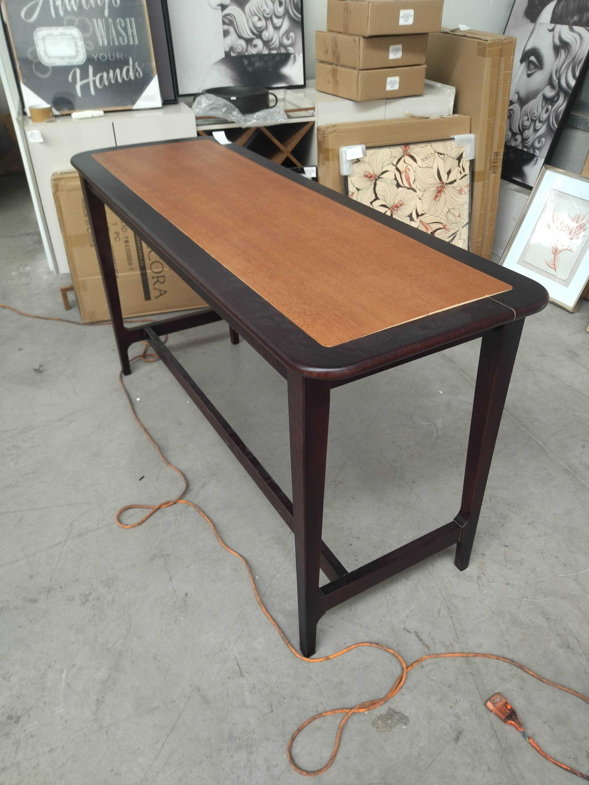 Escritorio Clásico Chocolate Outlet S/CAMBIO NI DEVOLUCIÓN