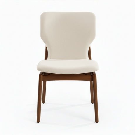 Silla de madera con asiento y respaldo acolchado ergonómico color beige claro.