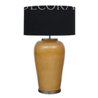 Lámpara de cerámica con pantalla de tela