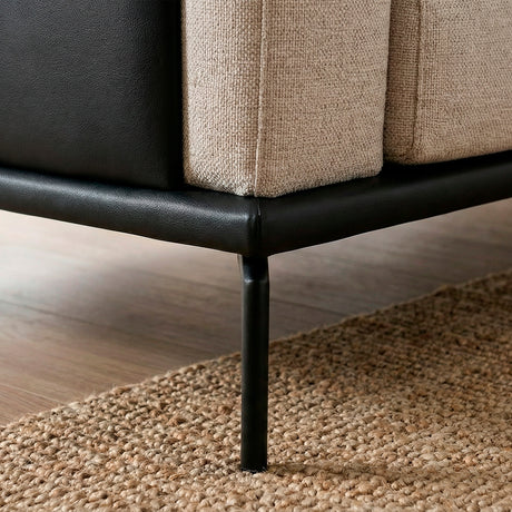 Sofá con chaise longue de tres cuerpos.