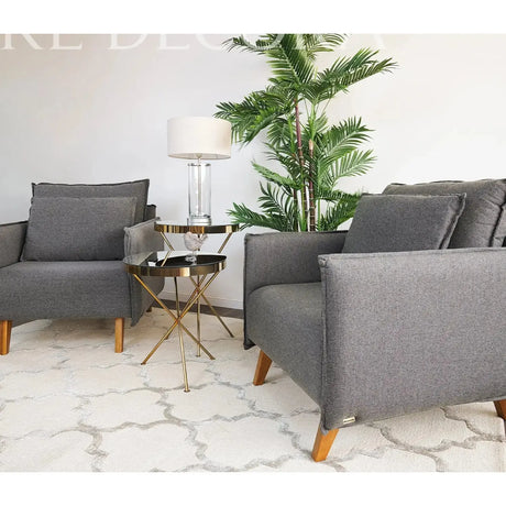 Sitial Sara Re Decora