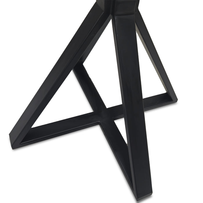 img 02 mesa lateral piramide.jpg__PID:7f6bbff3-947b-445e-a93e-5b7e95a6f8ce