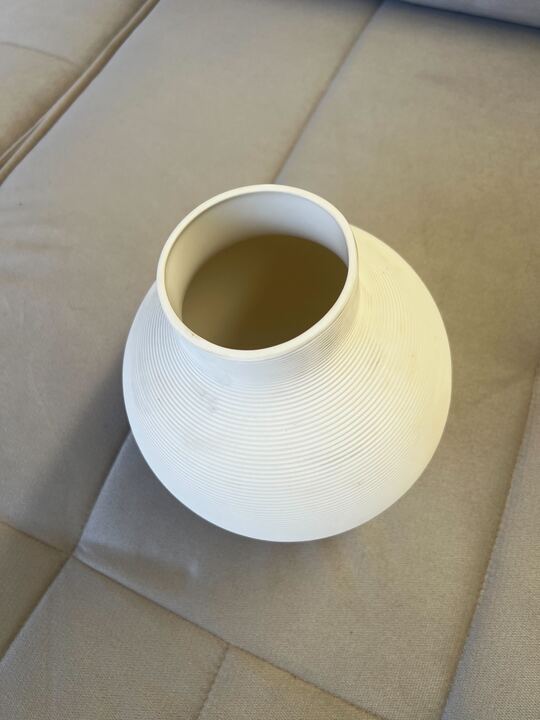 Florero de Cermica Blanco Redondo Outlet S/CAMBIO NI DEVOLUCIÓN