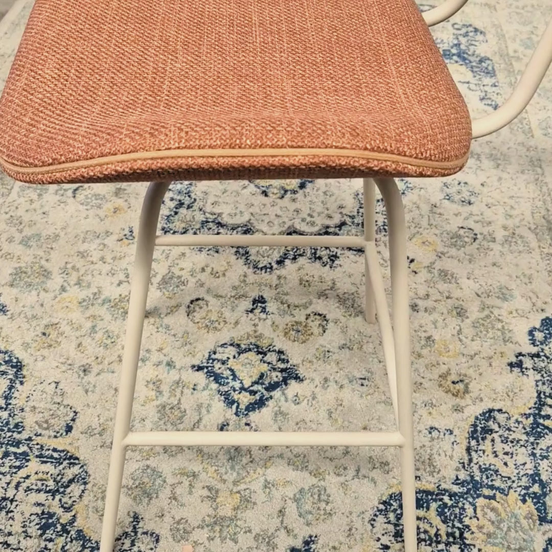 Piso Bar Giratorio Ketlin Stock