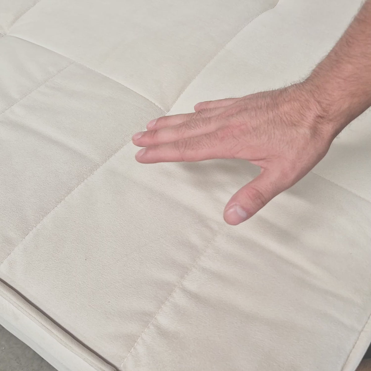 Sofá Extensible y reclinable Toquio Tejido Beige Impermeabilizado - 3.14MT Stock