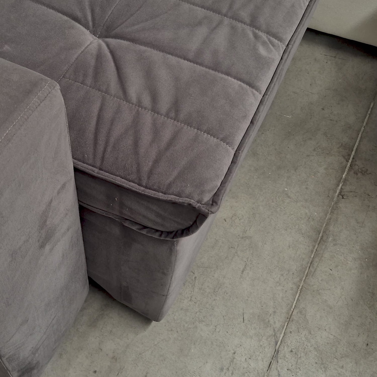 Sofá 2 cuerpos Extensible y Reclinable Toquio Stock Tela gris oscuro - 1.64MT
